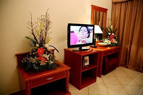 Grand Midwest Hotel Apartments Dubai 4*,